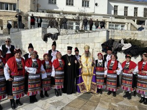 Η πίστη φέρνει κοντά Έλληνες και Βούλγαρους ακρίτες(36)